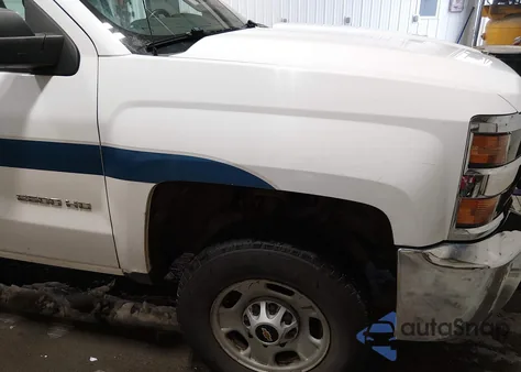 2018 Chevrolet Silverado 2500Hd Wt z USA, uszkodzony, nr VIN 1GC1KUEG9JF258012